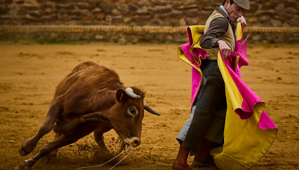 Entrevista con el torero Diego Urdiales en la ganadería El Montecillo en Arisgotas (Toledo)
