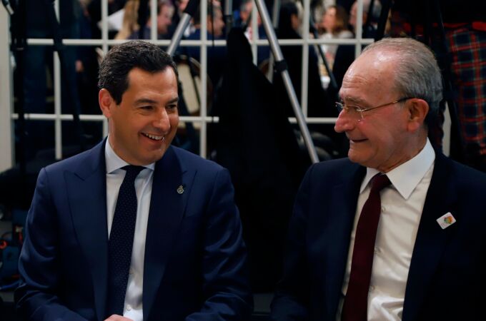 El presidente de la Junta, Juanma Moreno, junto al alcalde de Málaga, Francisco de la Torre
