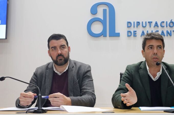 El presidente de la Diputación de Alicante, Carlos Mazón, hoy durante la presentación de la propuesta para Fitur