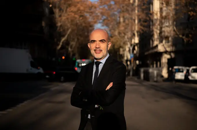 Daniel Sirera (PP): “Barcelona no puede ser Venezuela. Si quieres abrir un hotel, debes poder hacerlo”