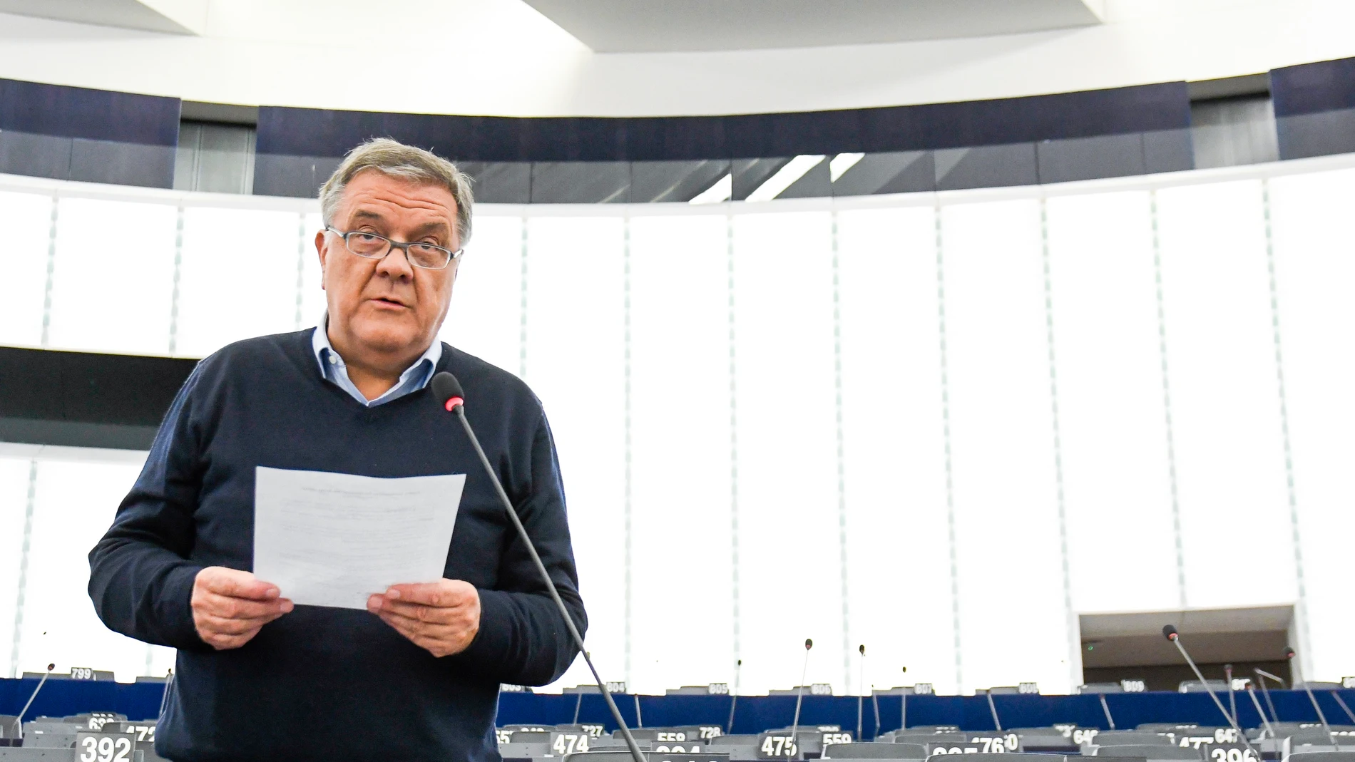 El exeurodiputado socialista Pier Antonio Panzeri durante un pleno, se supone que es el cerebro de la trama del QatargatePARLAMENTO EUROPEO (Foto de ARCHIVO)13/12/2018
