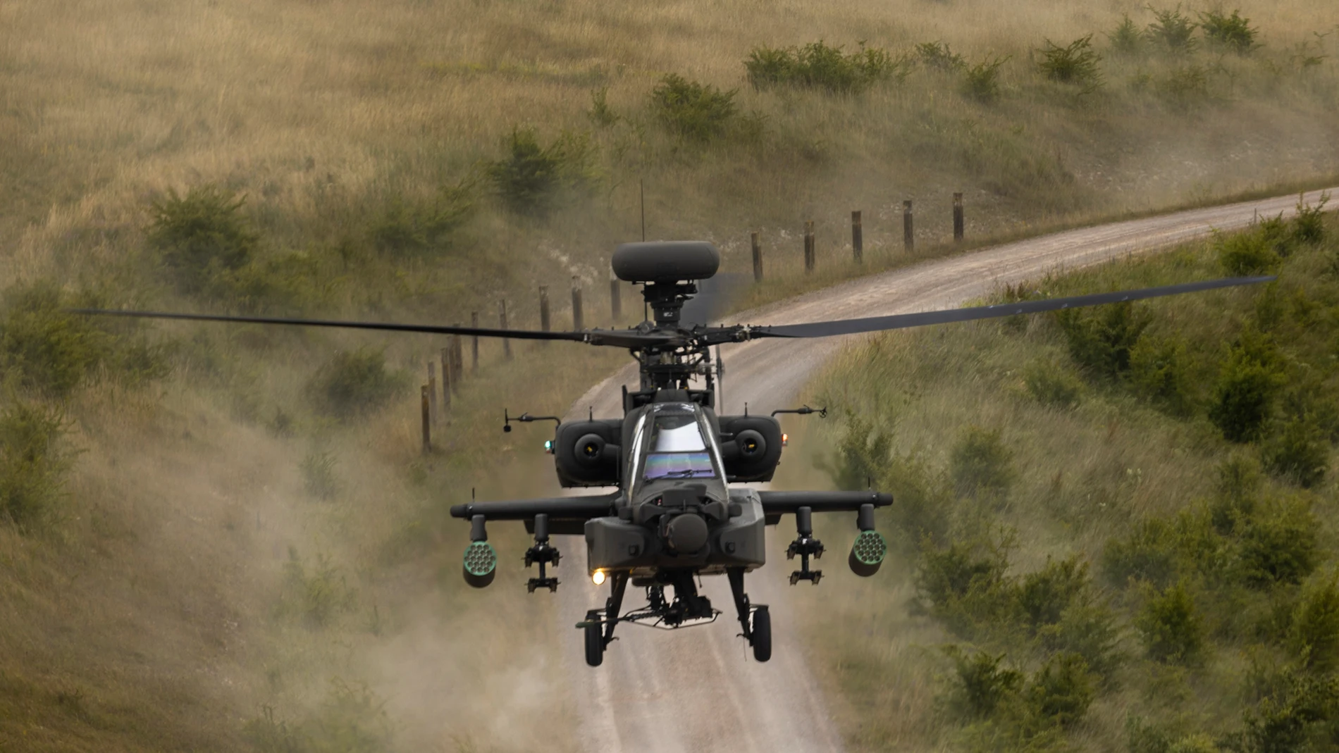 Imagen de un AH64E Apache del Ejército de Tierra británico