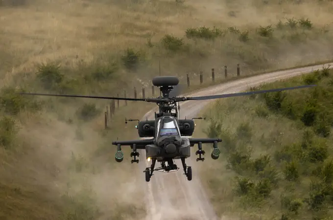 El AH64 Apache, el helicóptero más letal, no atacará los tanques rusos... de momento