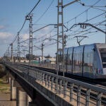 El metro de Sevilla en circulación