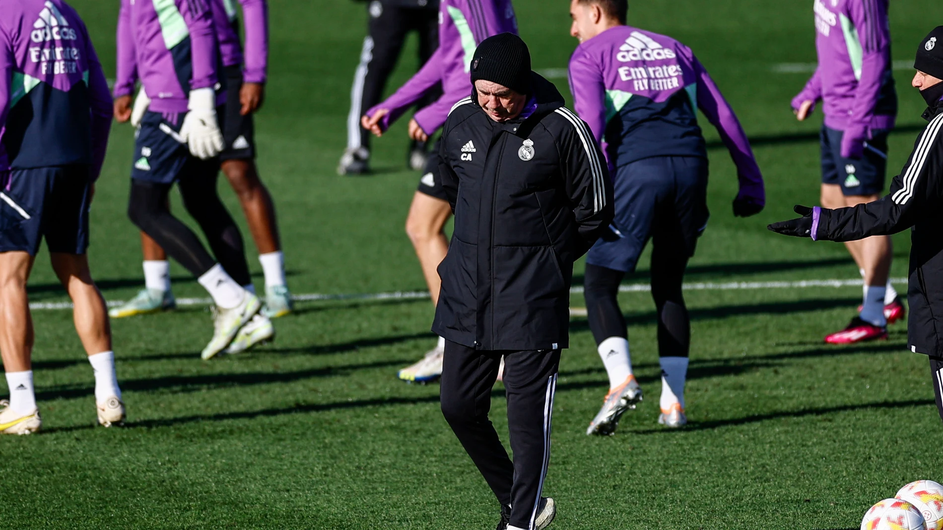 El entrenador italiano del Real Madrid Carlo Ancelotti durante el entrenamiento antes el Villarreal-Real Madrid de la Copa del Rey