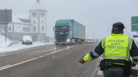 Nieve en el Puerto de Pajares (León)