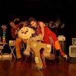 Coro cocó es ritmo de cabo a coco y de coro a rabo. Ritmo que mima la rima, rima que mece con ritmo