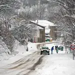  La intensa nieve provoca el cierre de varias carreteras en Castilla y León