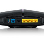 Puerto USB en la parte trasera del router Armor G5 de Zyxel.