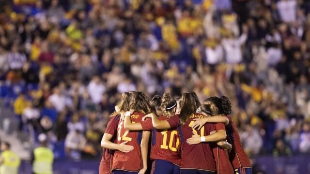 La selección nacional de fútbol femenino
