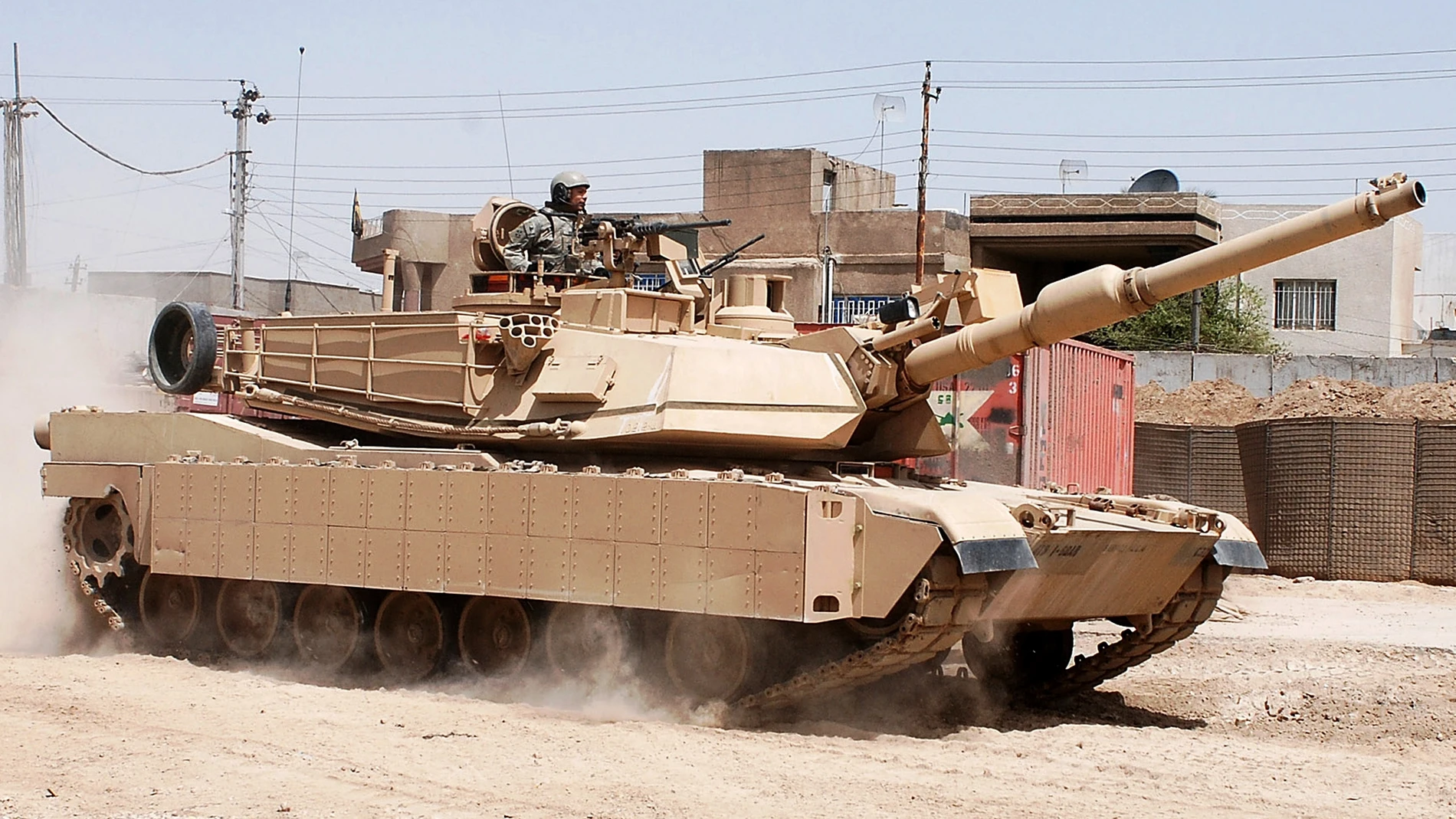 El tanque M1 Abrams es un vehículo mucho más complicado de mantener y con mucho más consumir de combustible que el Leopard 2 de fabricación alemana