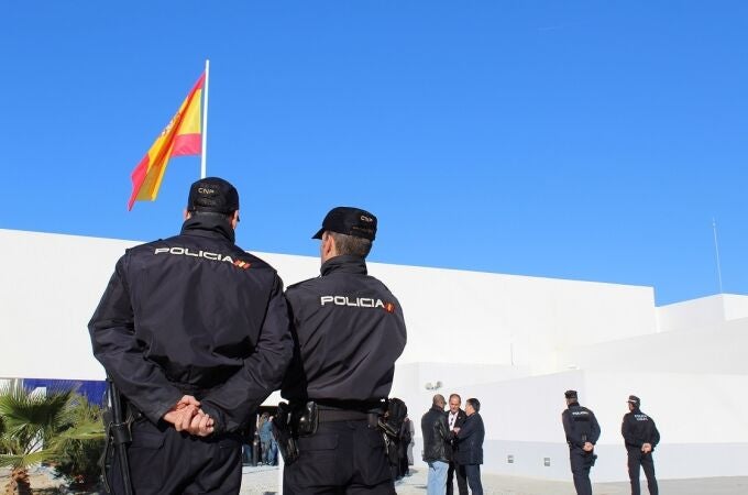 Agentes de la Policía Nacional en Málaga