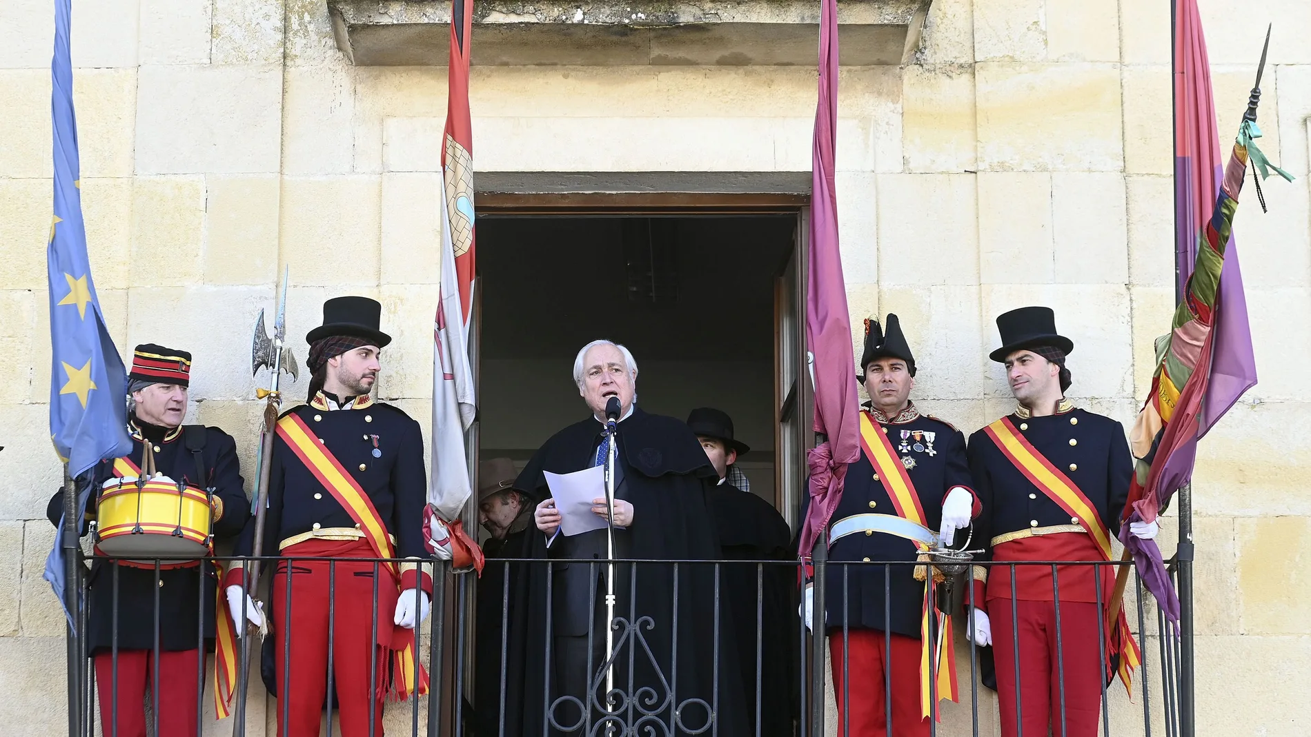 El presidente del Tribunal Superior de Justicia de Castilla y León (TSJCyL), José Luis Concepción., pregona la Fiesta de Los Jefes