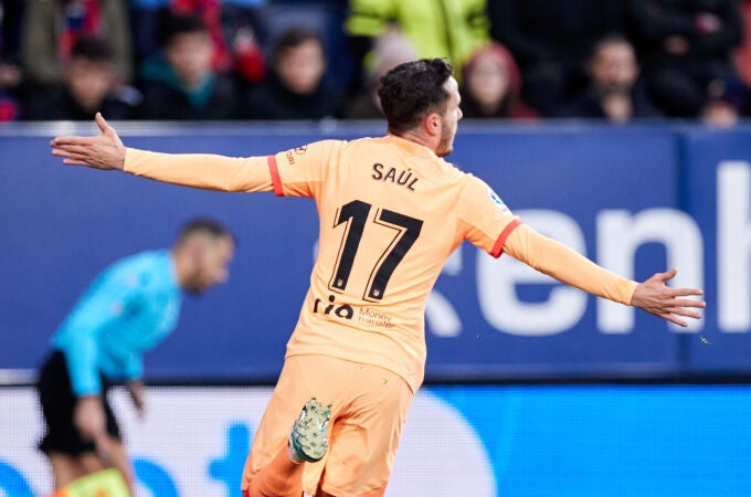 Saúl celebra el gol del triunfo del Atlético ante Osasuna