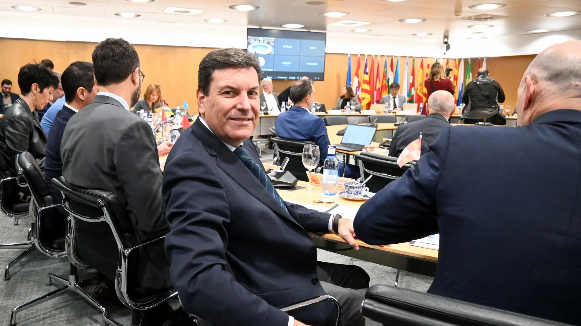 El consejero de Economía y Hacienda y portavoz, Carlos Fernández Carriedo, participa en la VI Conferencia Sectorial sobre la Mejora Regulatoria y el Clima de Negocios, celebrada en el Ministerio de Asuntos Económicos y Transformación Digital