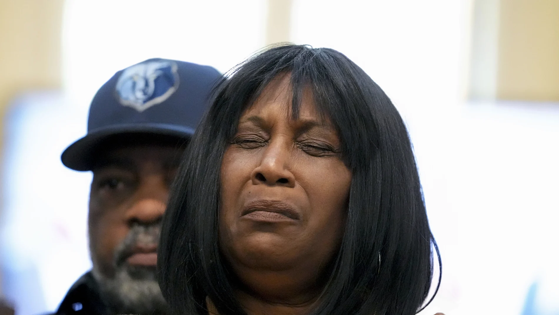 RowVaughn Wells, madre de Tyre Nichols, que murió tras ser golpeado por agentes de policía de Memphis