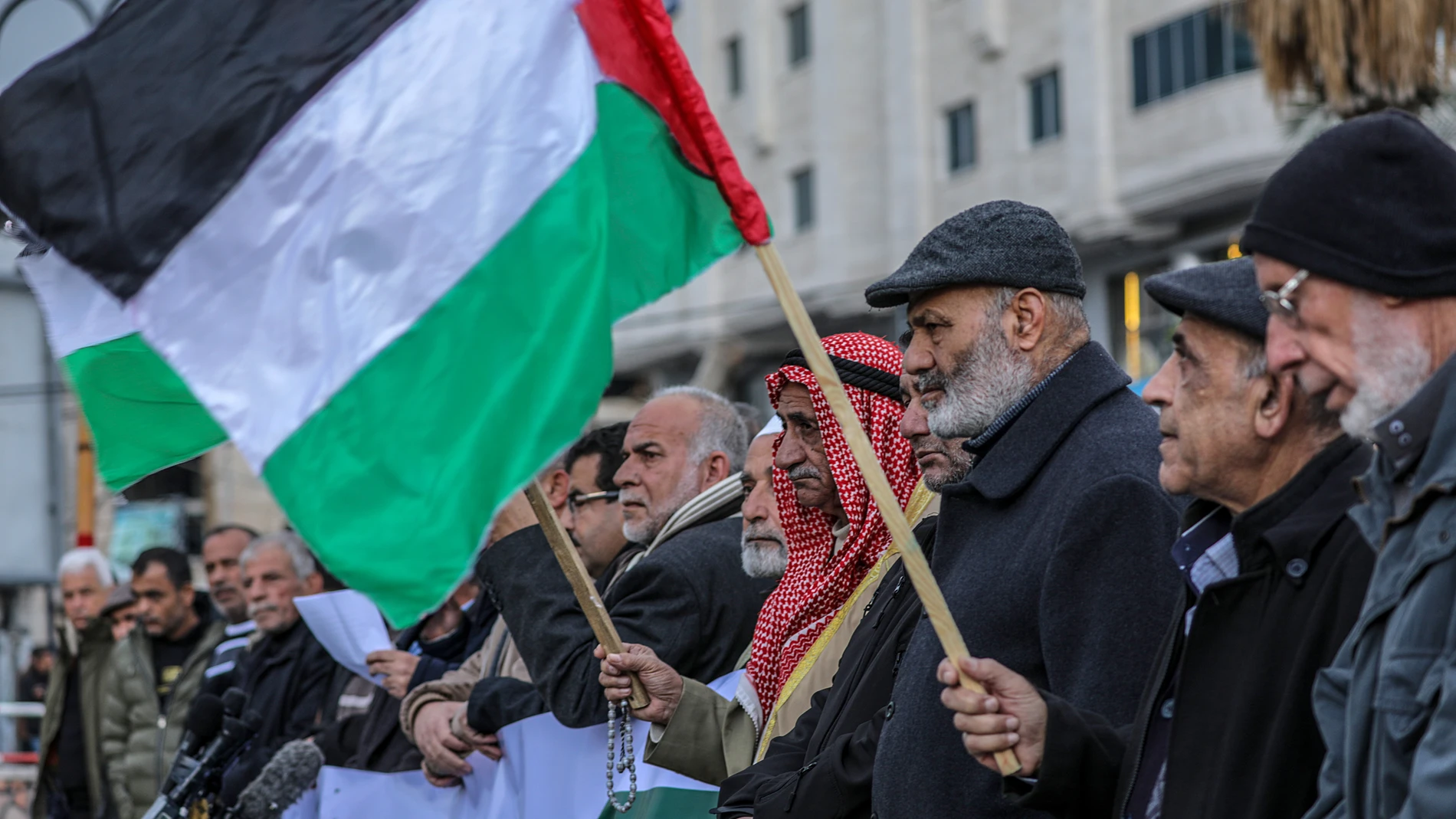 Palestinos protestan en Gaza contra el secretario de Estado, Antony Blinken, a Ramala el martes