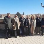 Virginia Barcones junto a representantes de la Junta y alcaldes en Santa María de Huerta