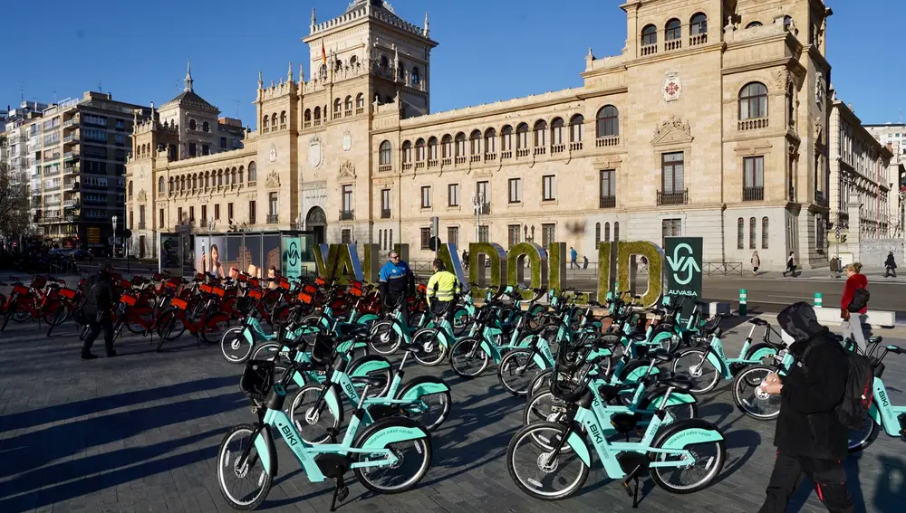 Presentación del nuevo servicio de alquiler público de bicicletas BIKI