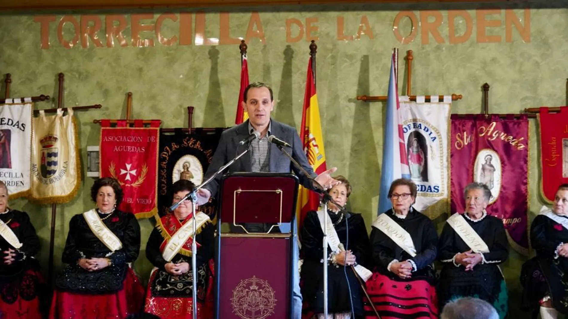 El presidente de la Diputación de Valladolid, Conrado Íscar, participa en la XXI Concentración Comarcal de Águedas de la zona sur