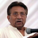 Pervez Musharraf, expresidente paquistaní y jefe del partido político Liga Musulmana de Todo Pakistán, anuncia el manifiesto de su partido para las elecciones generales, en una foto de archivo
