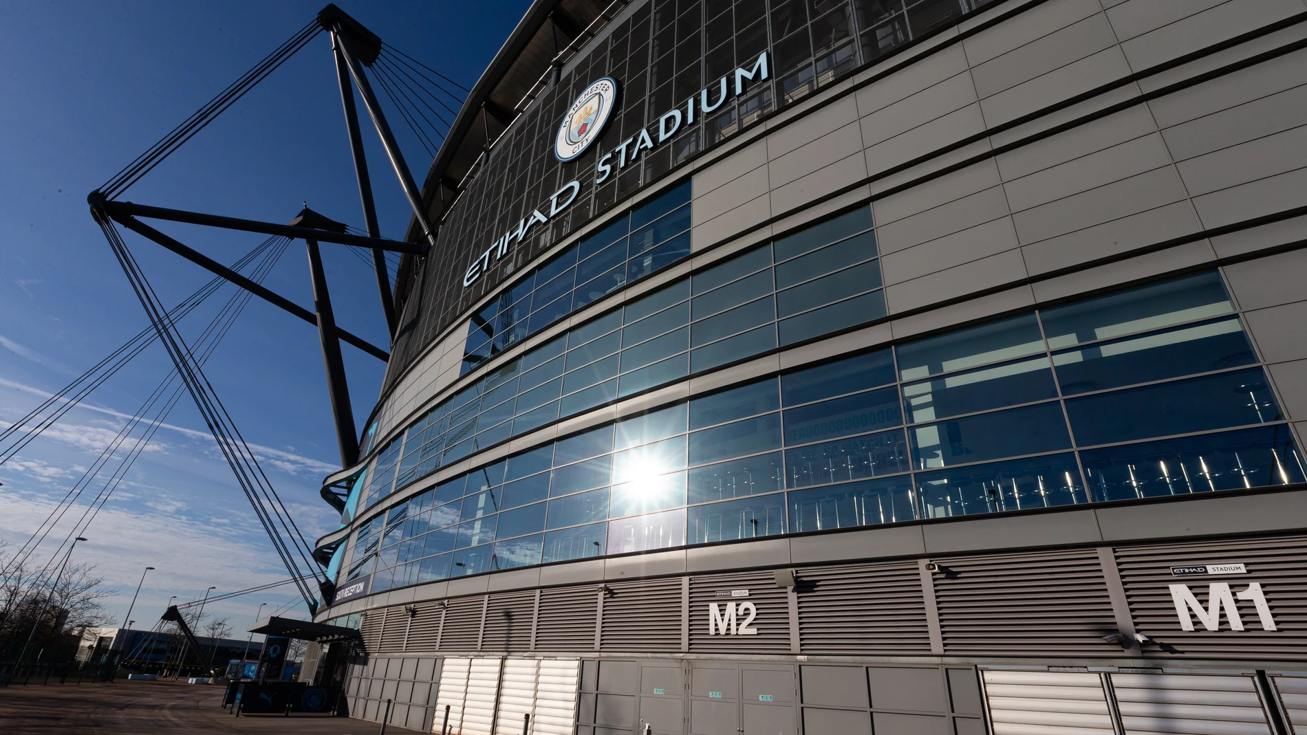 Manchester (United Kingdom), 06/02/2023.- An exterior view of the Etihad stadium in Manchester, Britain, 06 February 2023. Manchester City have been charged with over 100 breaches of Premier League financial rules following a four year investigation. (Reino Unido) EFE/EPA/ADAM VAUGHAN