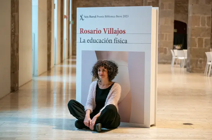 Rosario Villajos gana el Biblioteca Breve con 
