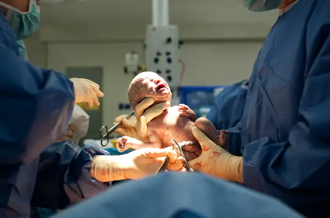 «Centros de nacimiento» para atender partos que no tengan riesgo