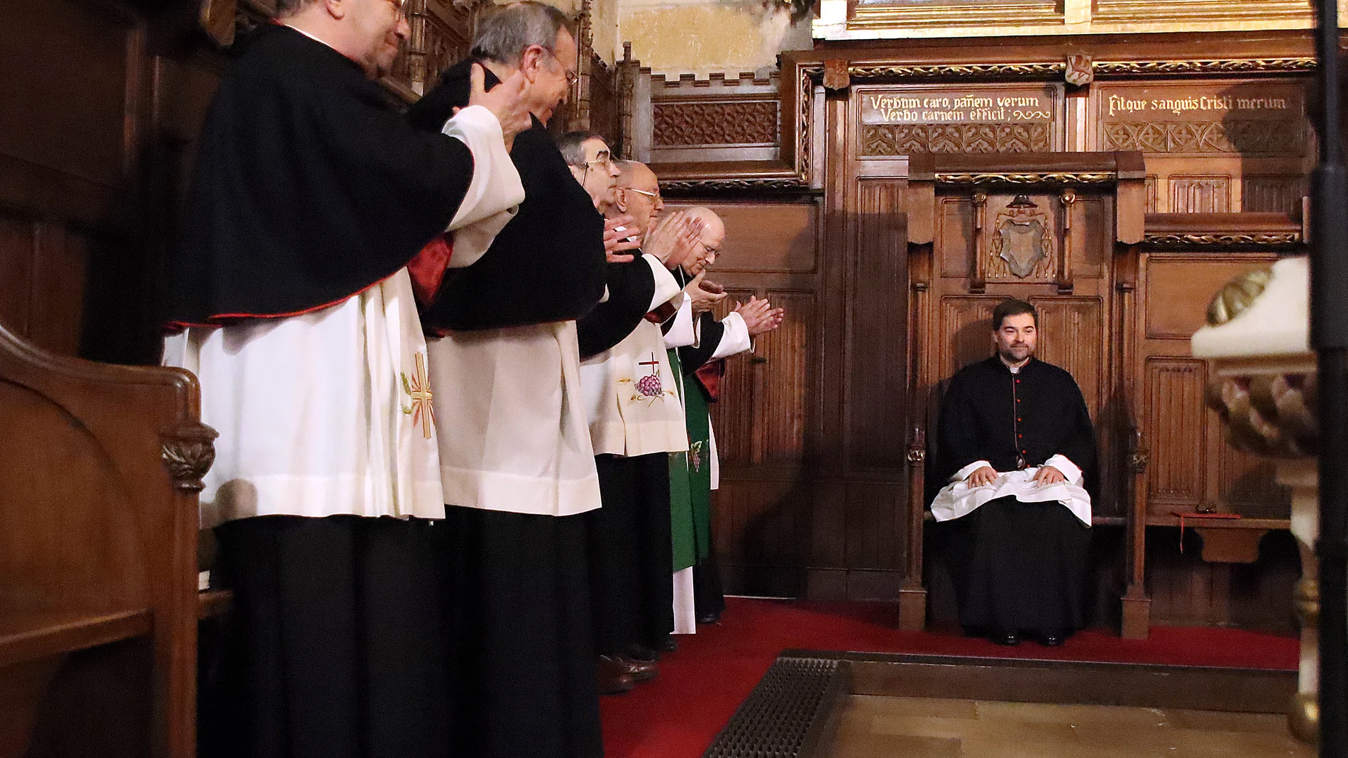 El canónigo Luis García toma posesión como abad del Cabildo de la Real Colegiata de San Isidoro de León