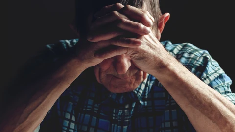 Hombre con alzheimer
