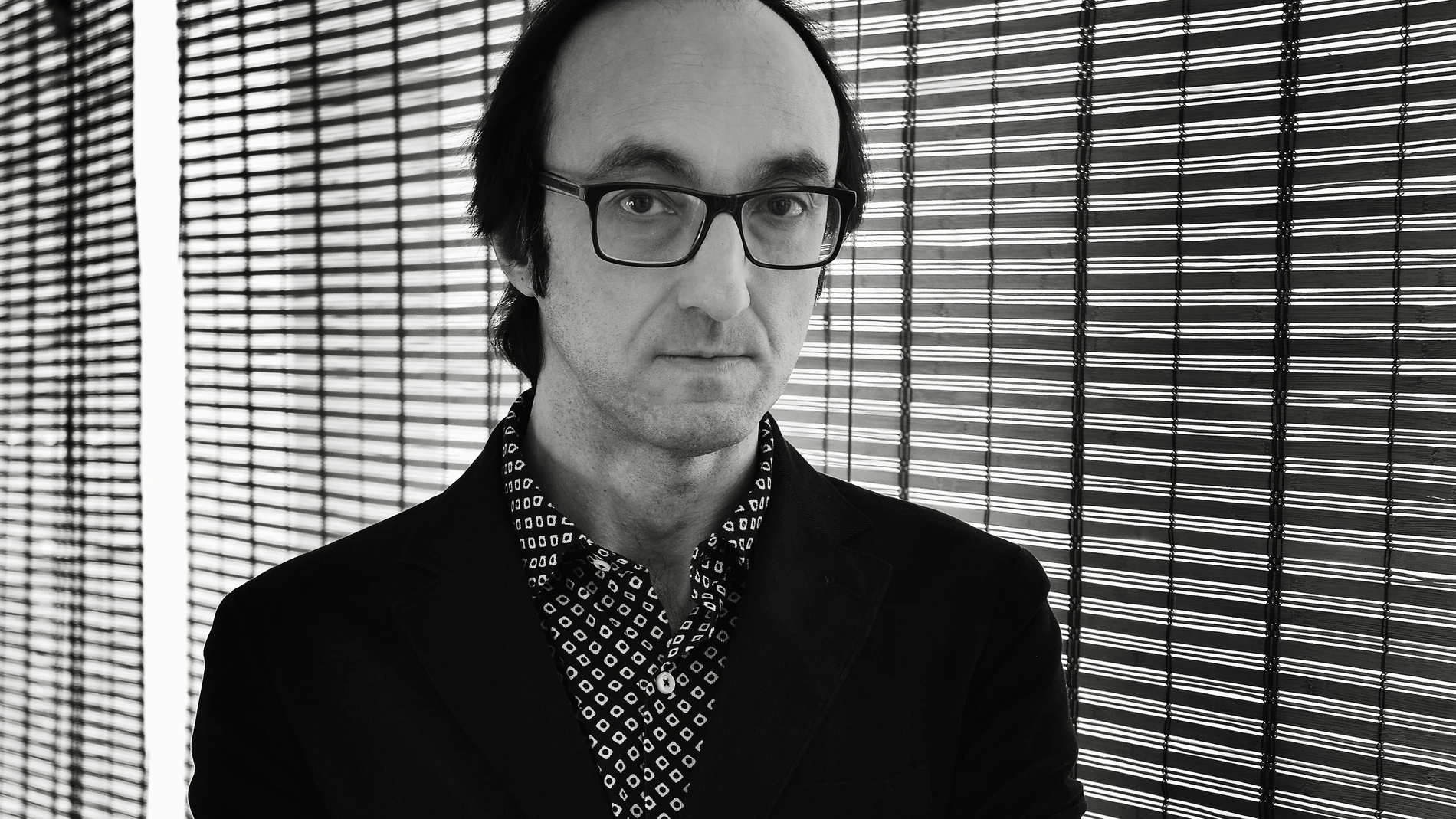 Agustín Fernández Mallo publica "La forma de la multitud", obra con la que ganó el primer Premio Eugenio Trías