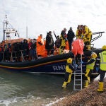 R.Unido.- Londres cifra en más de 2.000 el número de migrantes que han atravesado este año el Canal de la Mancha