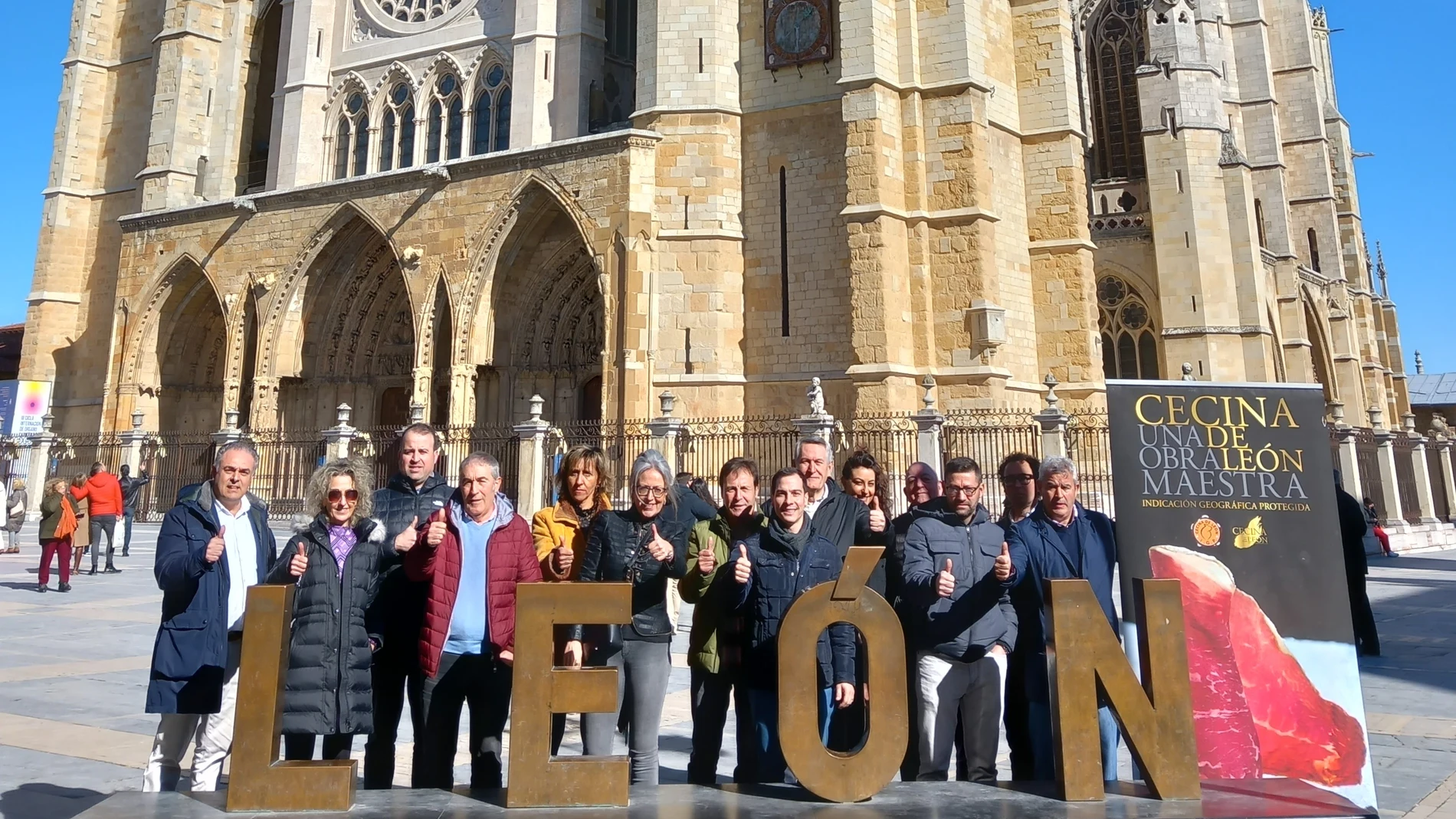 Grupo de industriales del Consejo Regulador de la IGP "Cecina de León"