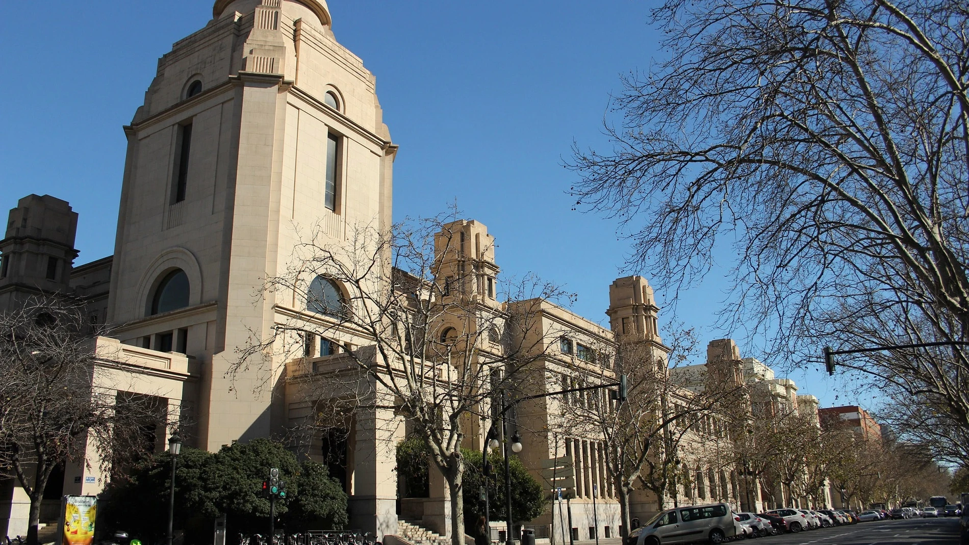 Universidad de Valencia abre una investigación para comprobar el proceso de matriculación del policía infiltrado