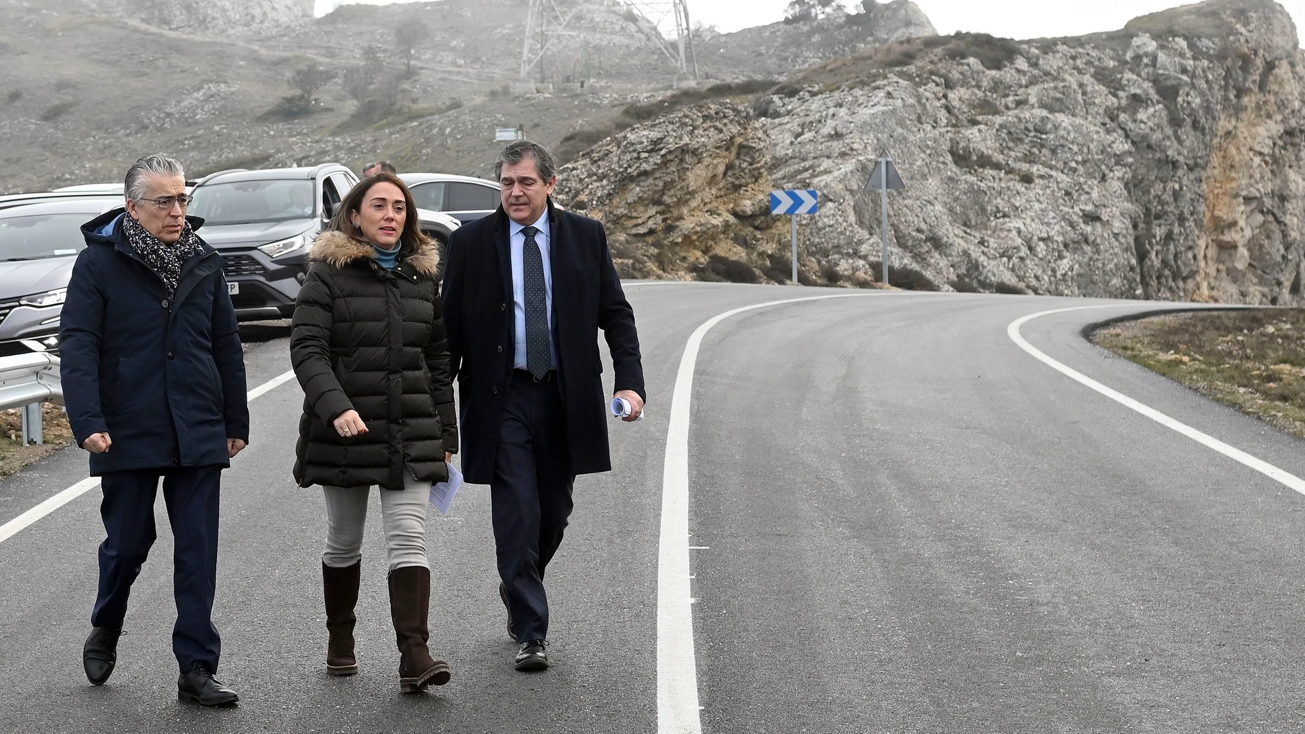 La consejera González Corral visita las obras en la provincia de Burgos