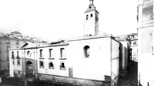 Vieja Iglesia de Santa María, que ocupaba el lugar de la mezquita, cercana al Palacio Real