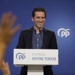 Borja Semper comparece tras la reunion mantenida de la ejecutiva del PP para informar a los medios de los temas tratados