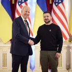 Biden con Zelenski en Kyiv 