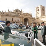 Un total de 455 vehículos, el 8 % eléctricos, renuevan la flota de la Guardia Civil