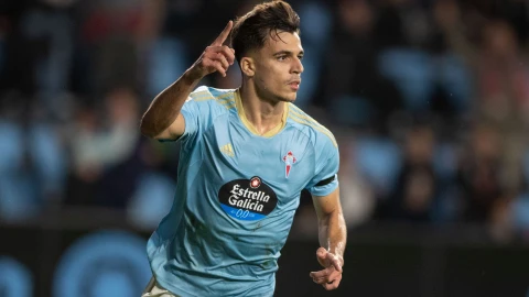Tres equipos amenazan la continuidad de Gabri Veiga en el Celta de Vigo