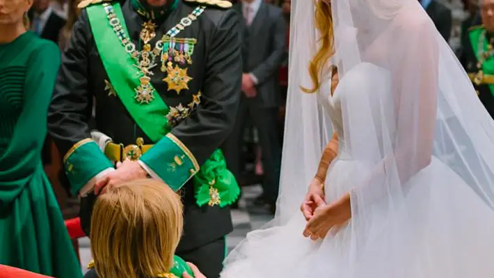 Boda de Francisco de Borbón Graf von Hardenberg y Sophie Karoly en la Catedral de Sevilla el 9 de octubre de 2021