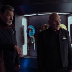 El almirante Picard y el Capitán William Riker