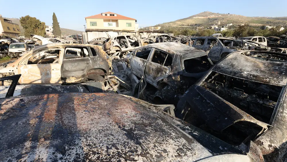 One person killed, cars and structures burned in West Bank after two Israelis die in shooting