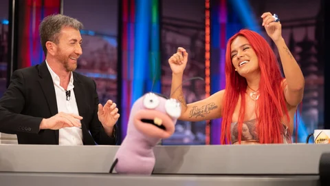 Karol G cuenta a quién va dirigida su canción con Shakira
