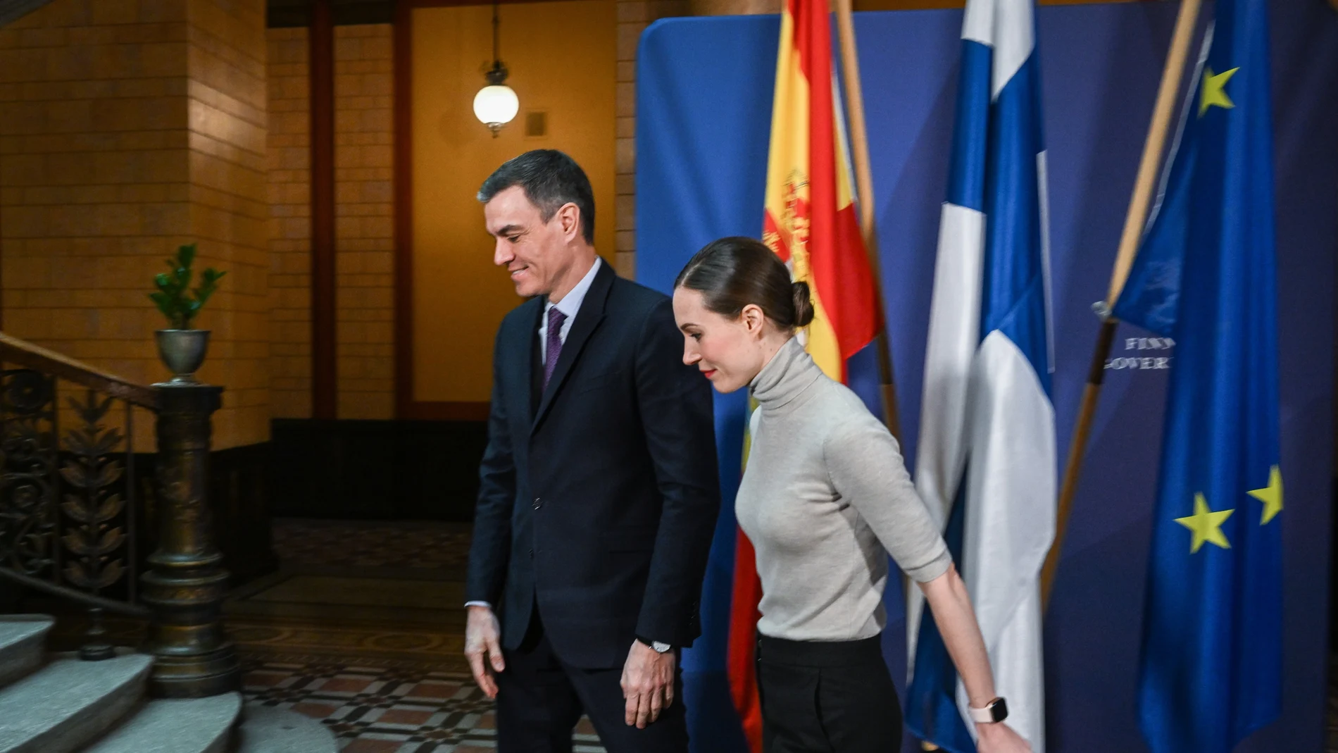 Finland's Prime Minister Sanna Marin (R) welcomes Spanish Prime Minister Pedro Sanchez (L) for their meeting in Helsinki, Finland, 03 March 2023. 