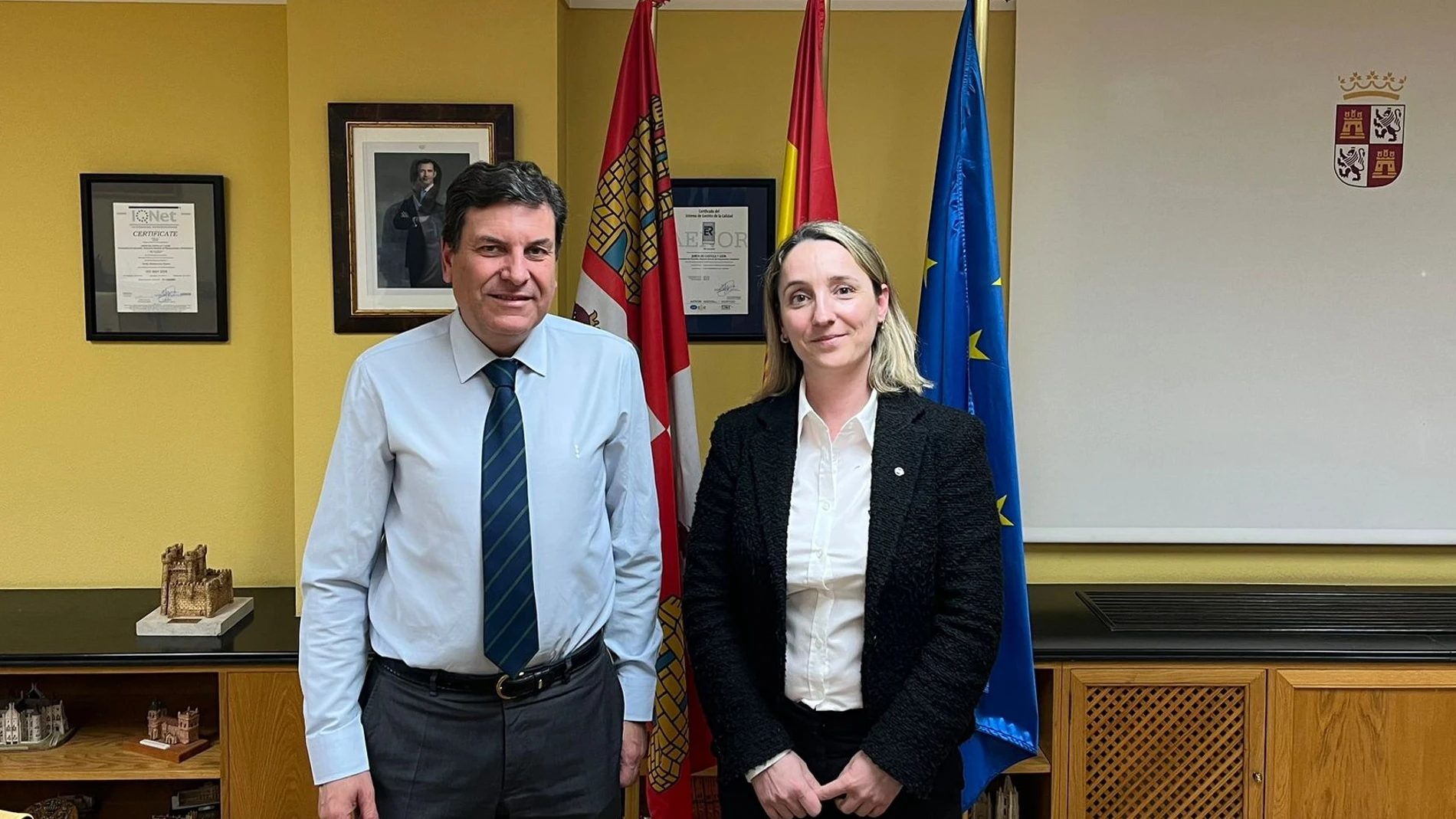 Fernández Carriedo junto a Nuria Cristóbal