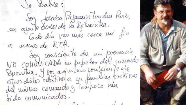 Extracto de una de las cartas que escribió Joseba Pagazaurtundua (d), el ex jefe de la policía local de Andoain asesinado por ETA el 8 de febrero de 2003, al consejero de Interior Javier Balza.