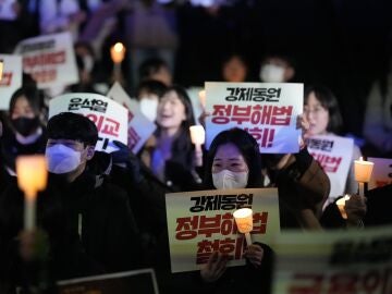 Corea del Sur indemnizará a las víctimas de trabajos forzados en Japón durante la guerra.