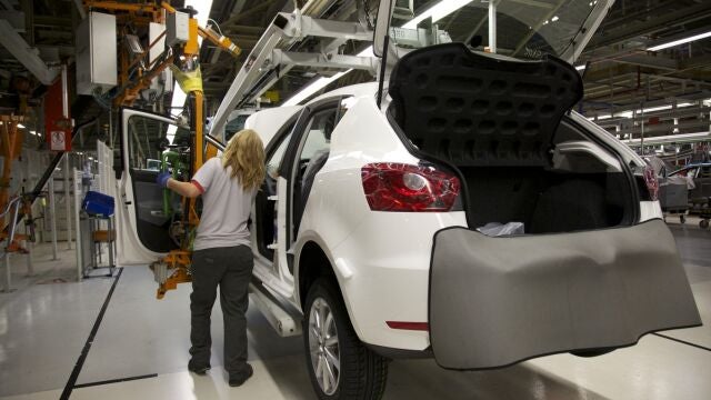 Hay un verdadero caos en torno la industria del automóvil