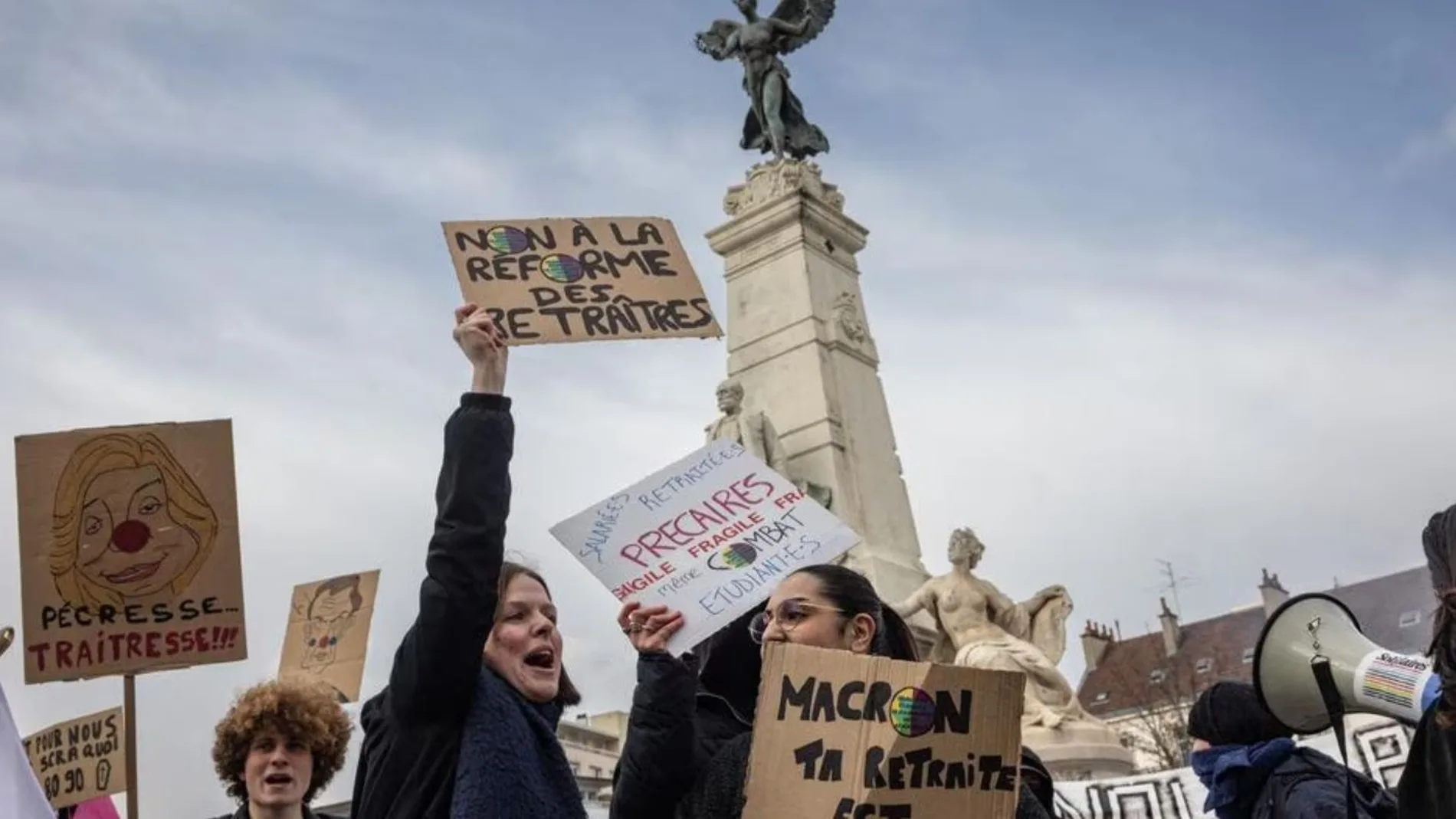 Manifestación en París contra la reforma de las pensiones del Gobierno